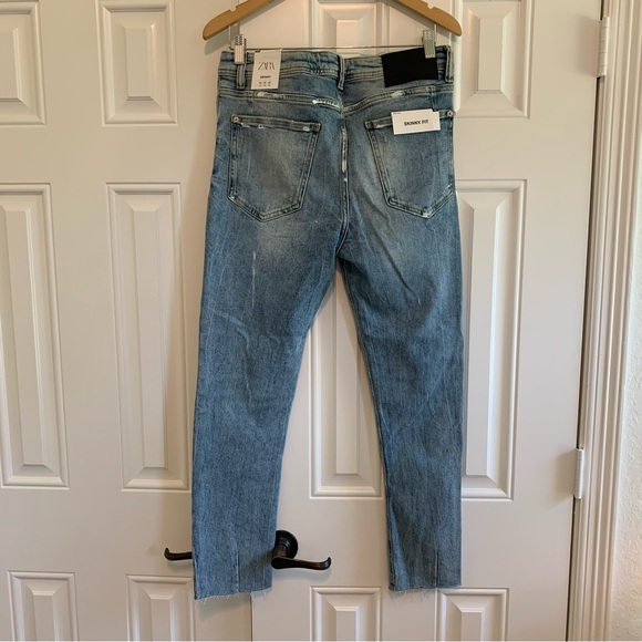 Ripped skinny jeans - Picture 7 of 9